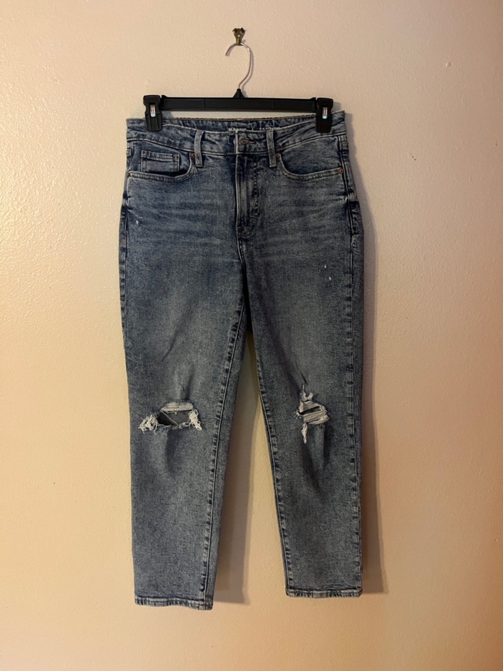 Old Navy Women's Straight Leg Jeans - Light Wash Blue with Knee Rips